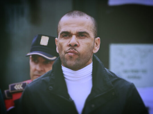 CEF065D2-DAAF-453D-94B9-F944A8426D5C