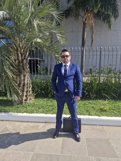 9dd018c1-5709-4aec-8d96-93777e4cd648