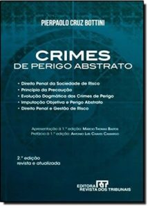 Crimes De Perigo Abstrato Capa comum 1 janeiro 2010